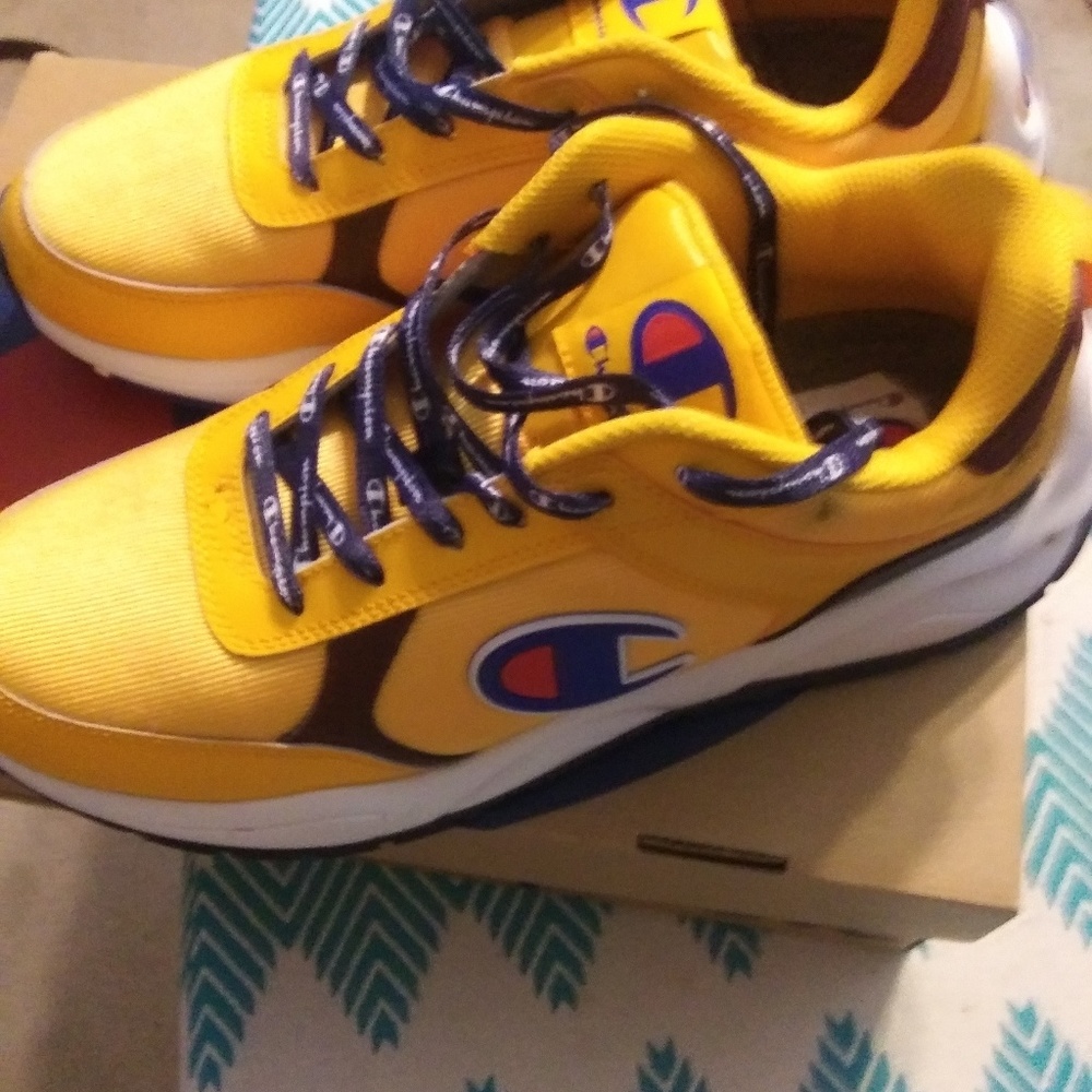 Size 10.  Champion tennis shoes